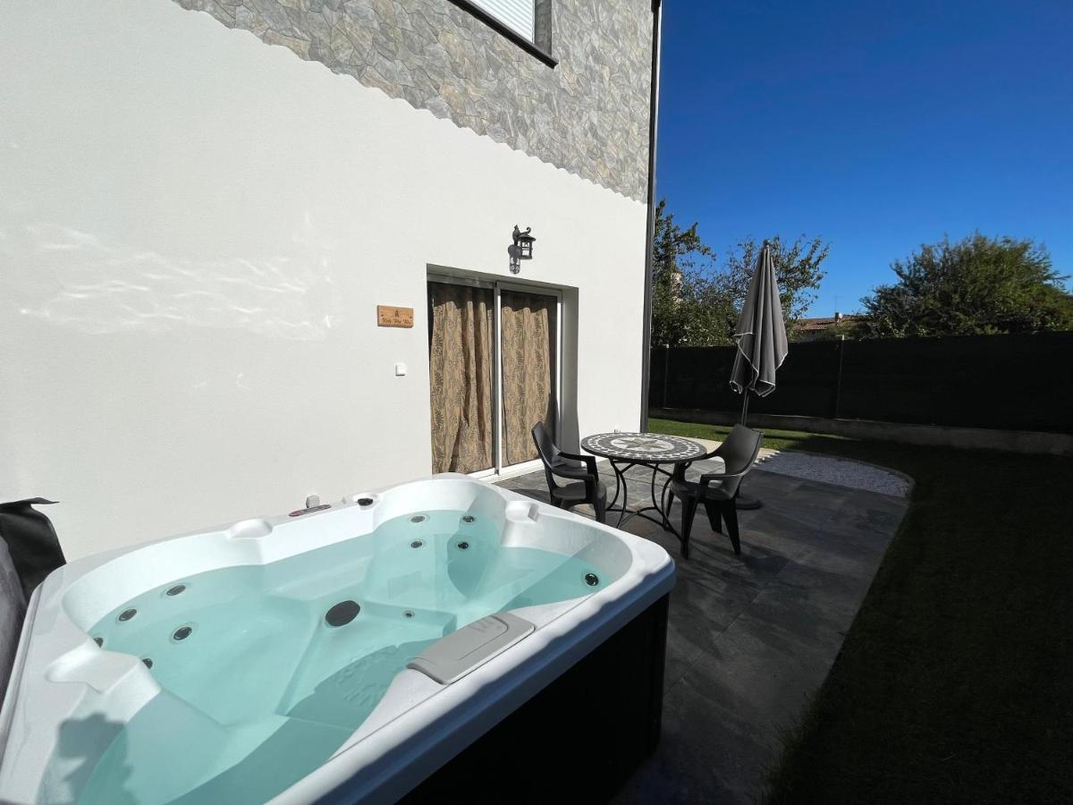 Siam Mahanakhon Appart & Spa Rieux-de-Pelleport Eksteriør billede