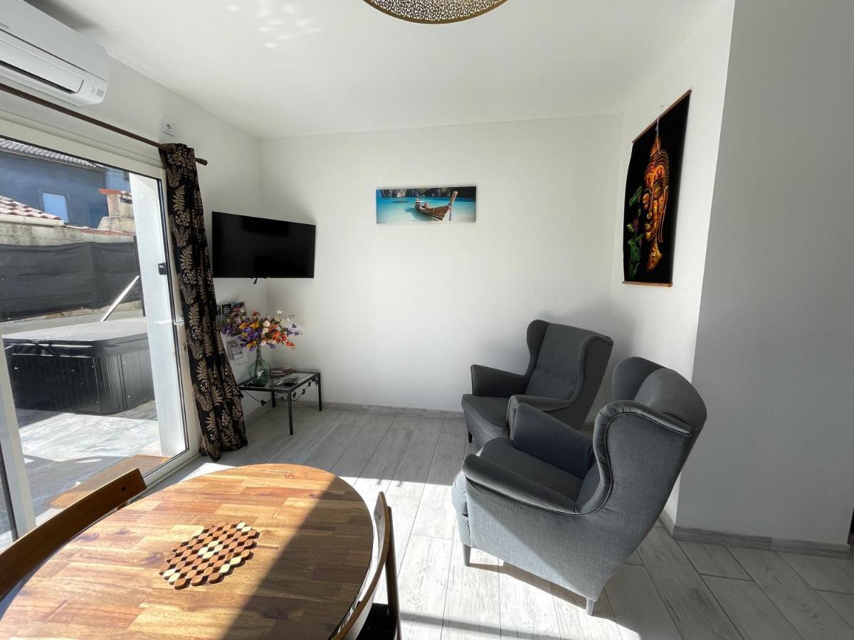 Siam Mahanakhon Appart & Spa Rieux-de-Pelleport Eksteriør billede